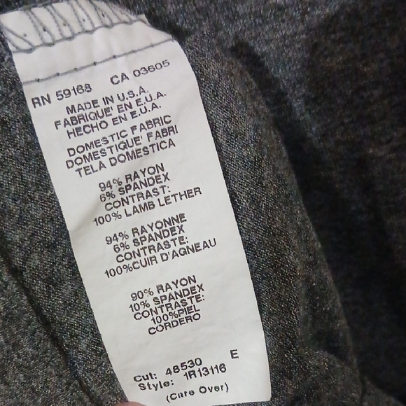 Gray Collared Button-Front Knit Tunic - Picture 4 of 7